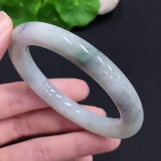 F30514025 JadeiteRound Bangle