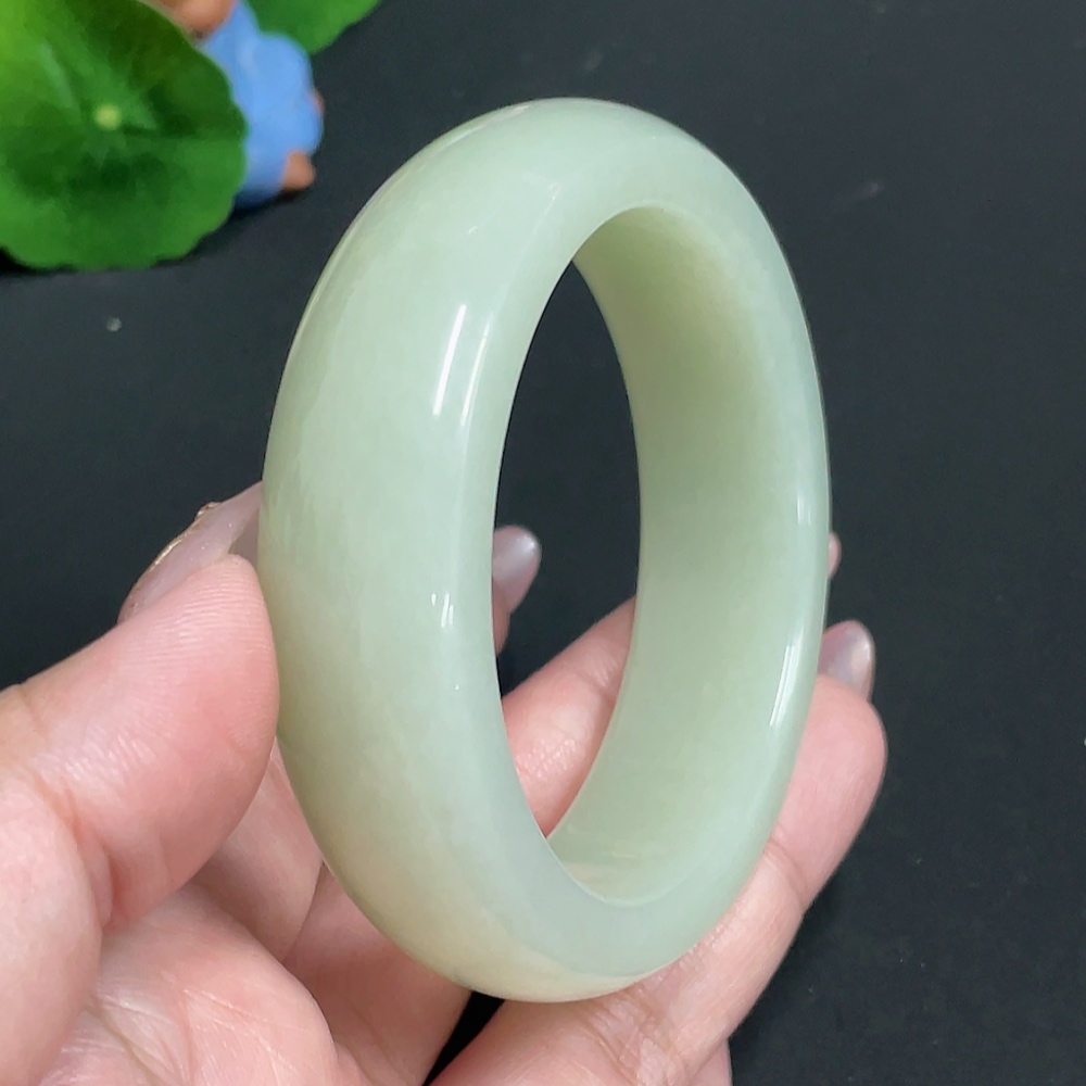 H26000114 Hetian Jade Round Bracelet Size 56.2 Total Weight Approx. 84.3g
