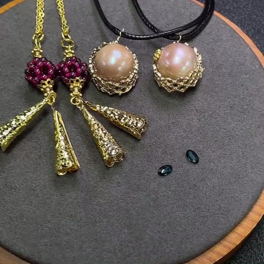 C30473006 Sapphire + Pearl + Garnet Jewelry Non-Gold Total Weight Approx. 20.67g Sell as a Lot