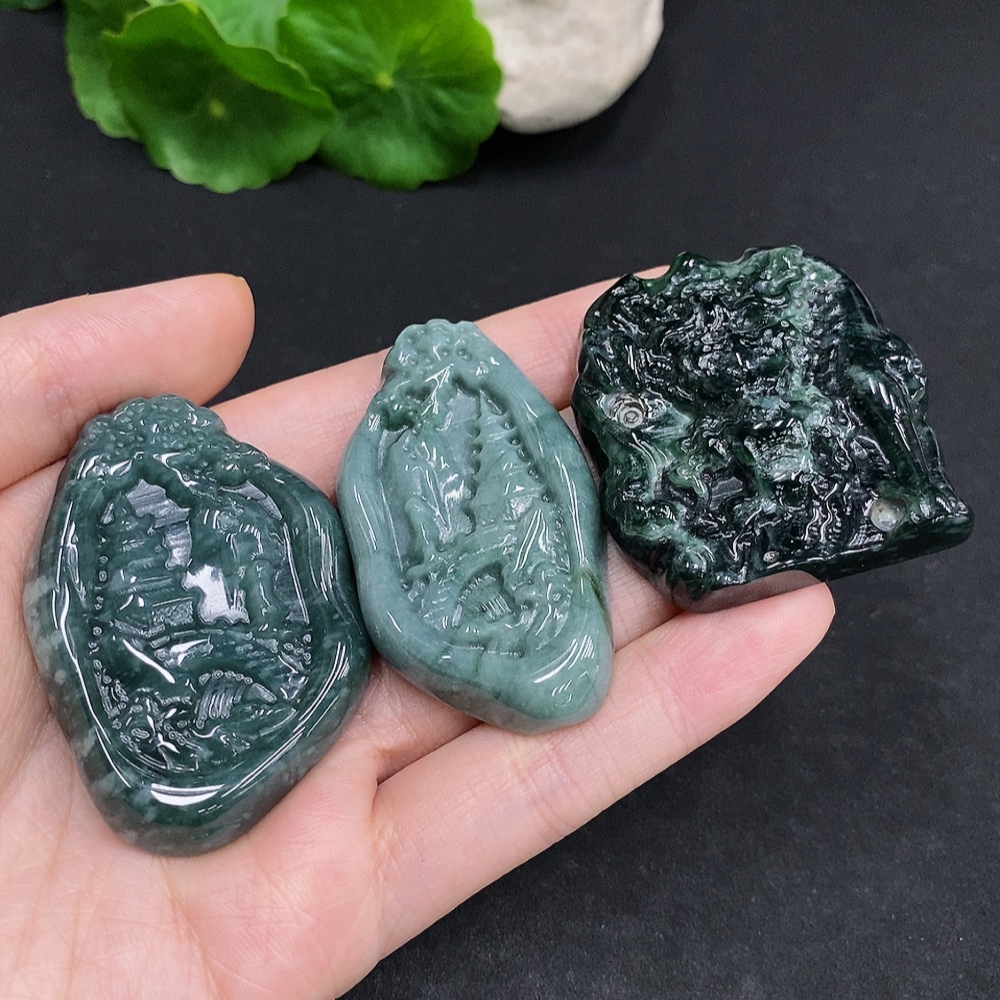 F33941367 Jadeite Pendant Sell as a Lot
