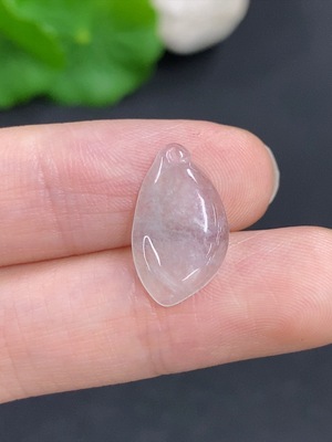 F43188847 Jadeite Peach Pendant, Total Weight Approx. 0.7g
