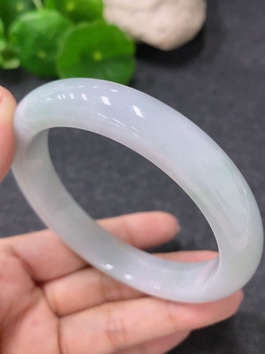 F34997882 Jadeite Regular Bangle Size 57.5mm Total Weight Approx. 57.35g with Breakage/Damage