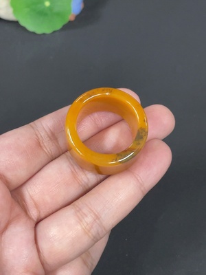 H37407722 黄龙玉扳指 圈口31 货品总重约15.2g