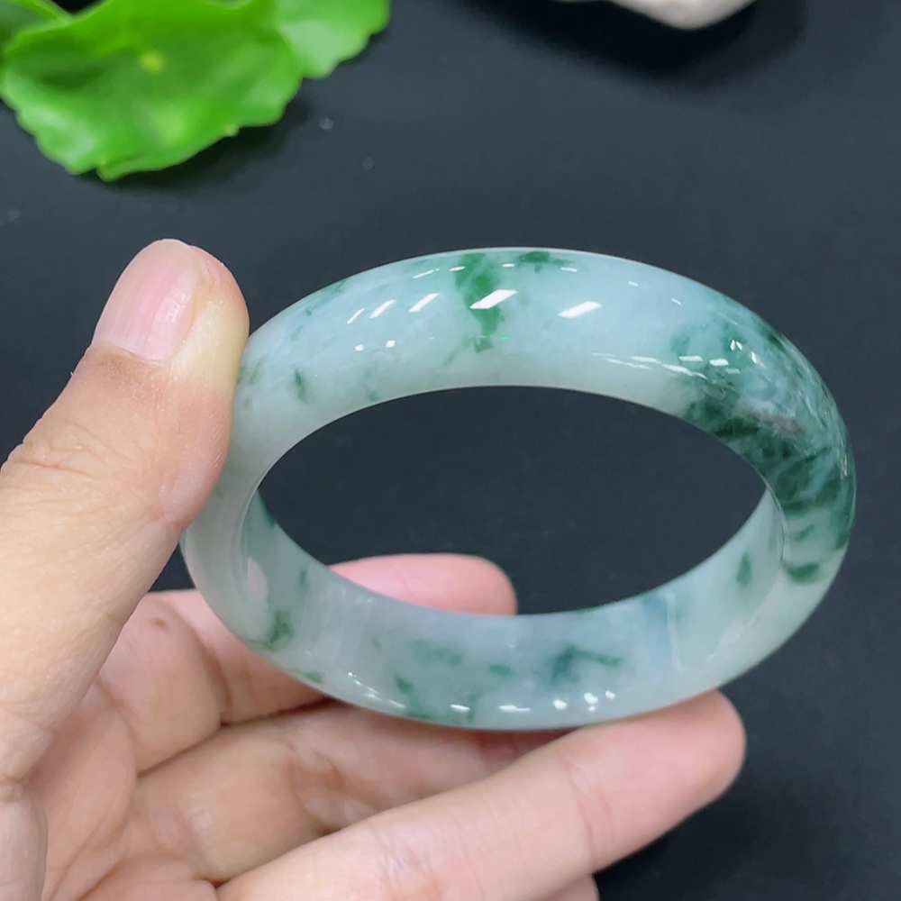 F31674043 Jadeite Concubine Bracelet Size 53.4/48.6 Total Weight Approx. 42.54g