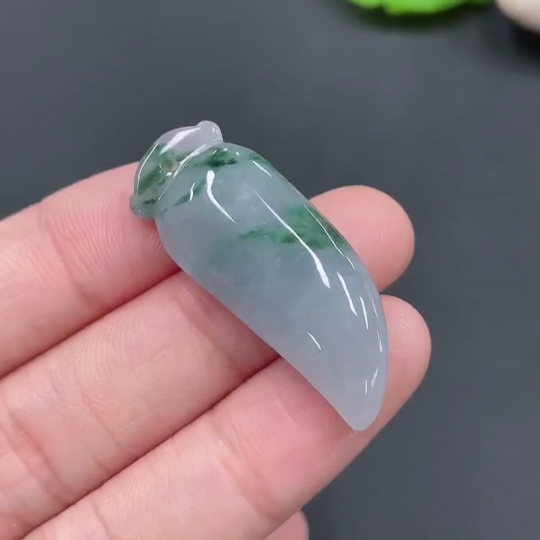 F22538009 Jadeite Auspicious Melon Pendant Total Weight 6.266g