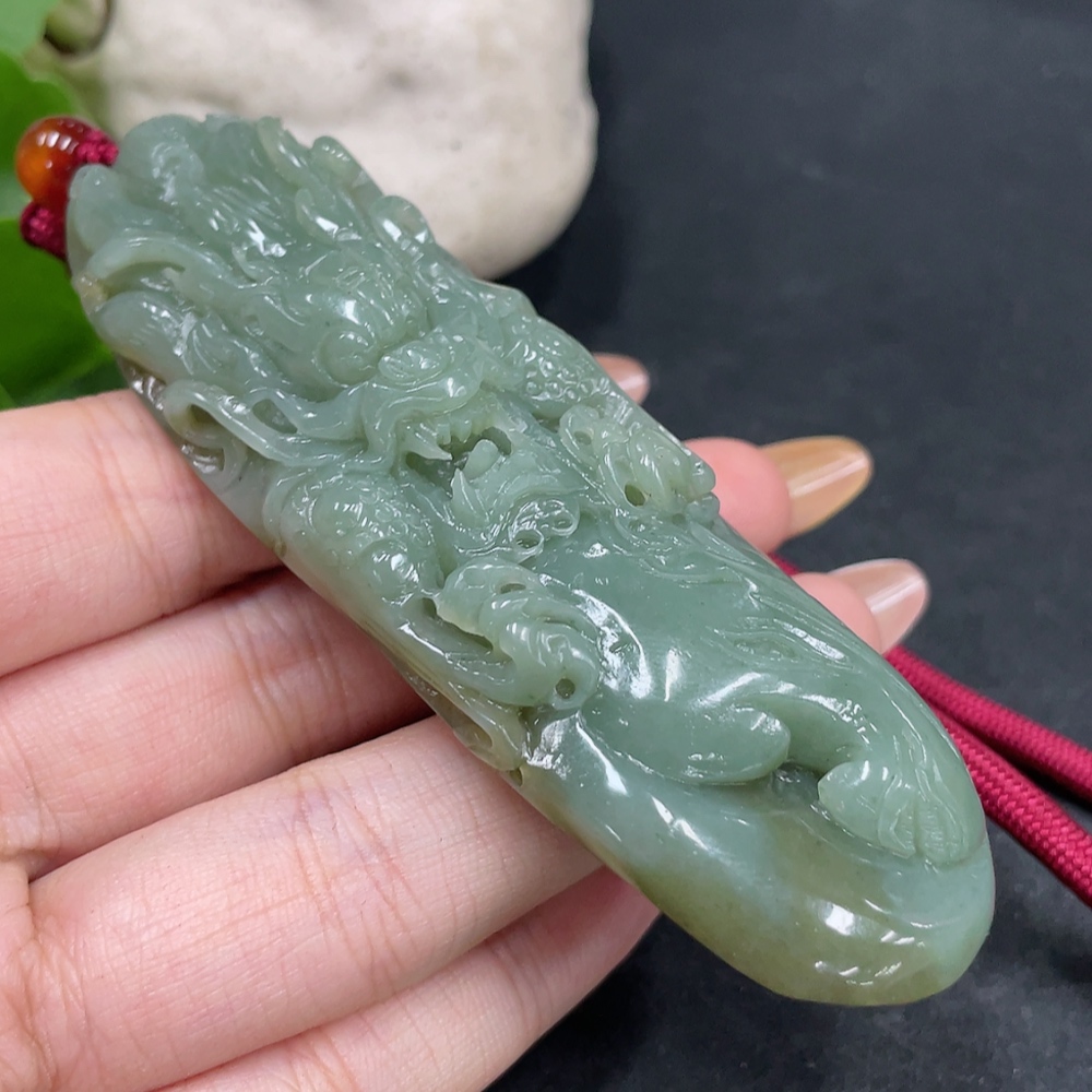 H31672460 Hetian Jade Handheld Carving - Dragon