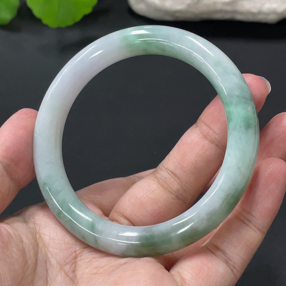 F33838256 JadeiteRound Bangle Bracelet, Total Weight Approx. 48.7g, Inner Diameter 55.7