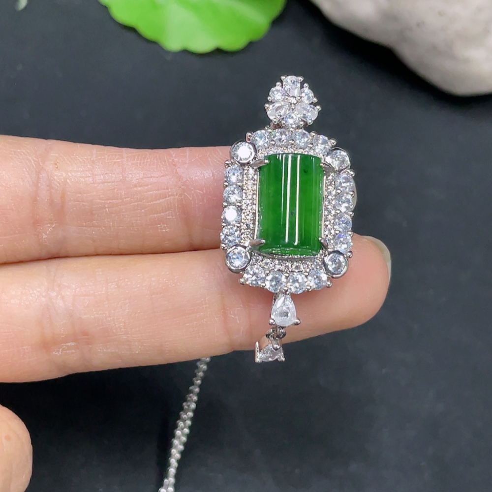 F30563426 Jadeite Inlaid Pendant Non-Gold Total Weight Approx. 6.9g (Incl. Chain)