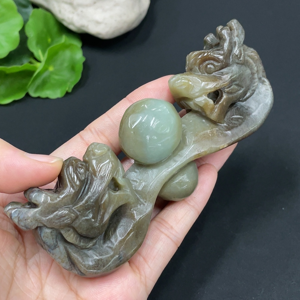 H29388959 Khotan Jade Ornament - Dragon Hook