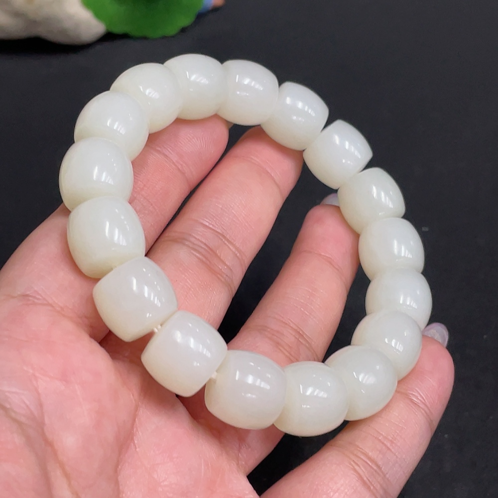 H34957046 Hetian Jade Bracelet Approx. 12.9mm Total Weight Approx. 63.9g
