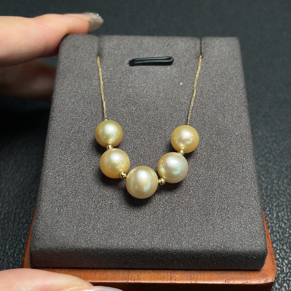 C27049646 Seawater Pearl Necklace 18k Gold Approx. 8.7mm Total Weight About 4.60g