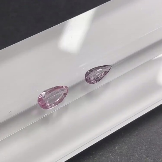 C11178120 Spinel Rough Stone Approx. 3.35ct Two Pieces in One Lot