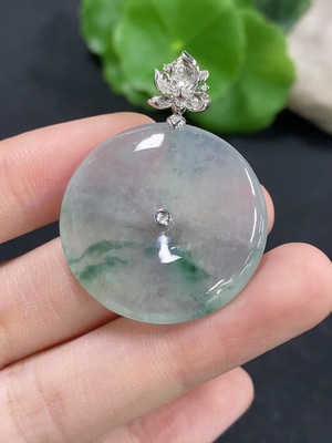 F46601503 翡翠平安扣挂件 18k 配镶钻石 货品总重约12g