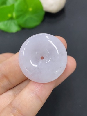 F46598084 翡翠平安扣 货品总重量约9.5克