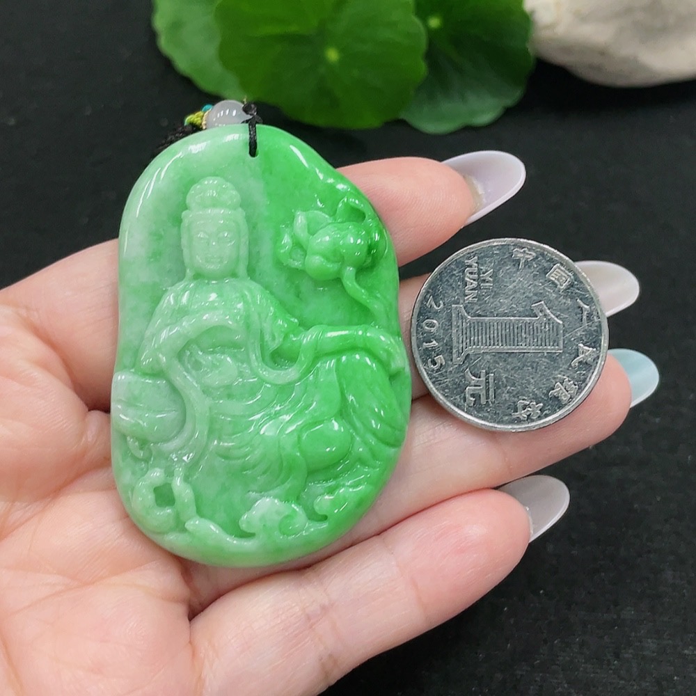 F33874139 Jadeite Guanyin Pendant Total Weight Approx. 29.6g (Including Cord Weight)