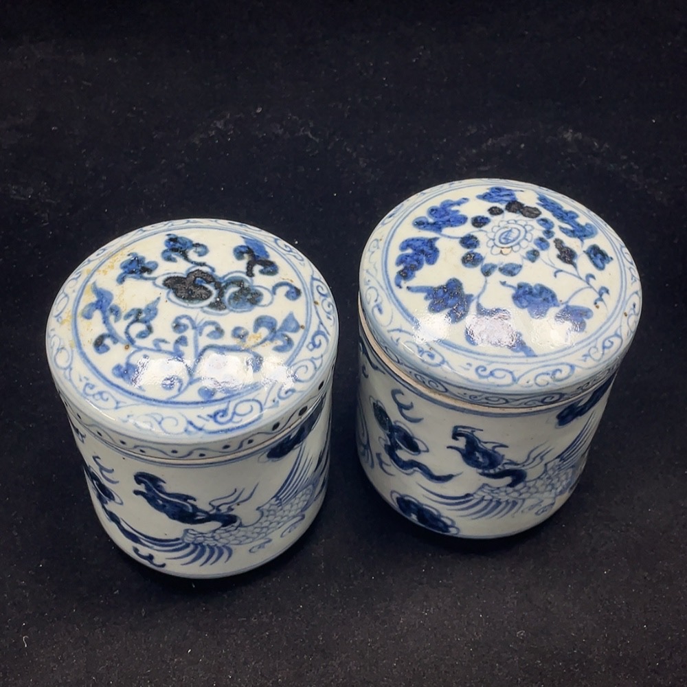 W30538854 Porcelain, Mint Condition, Modern Blue and White Lidded Jar, Size as per Actual Item