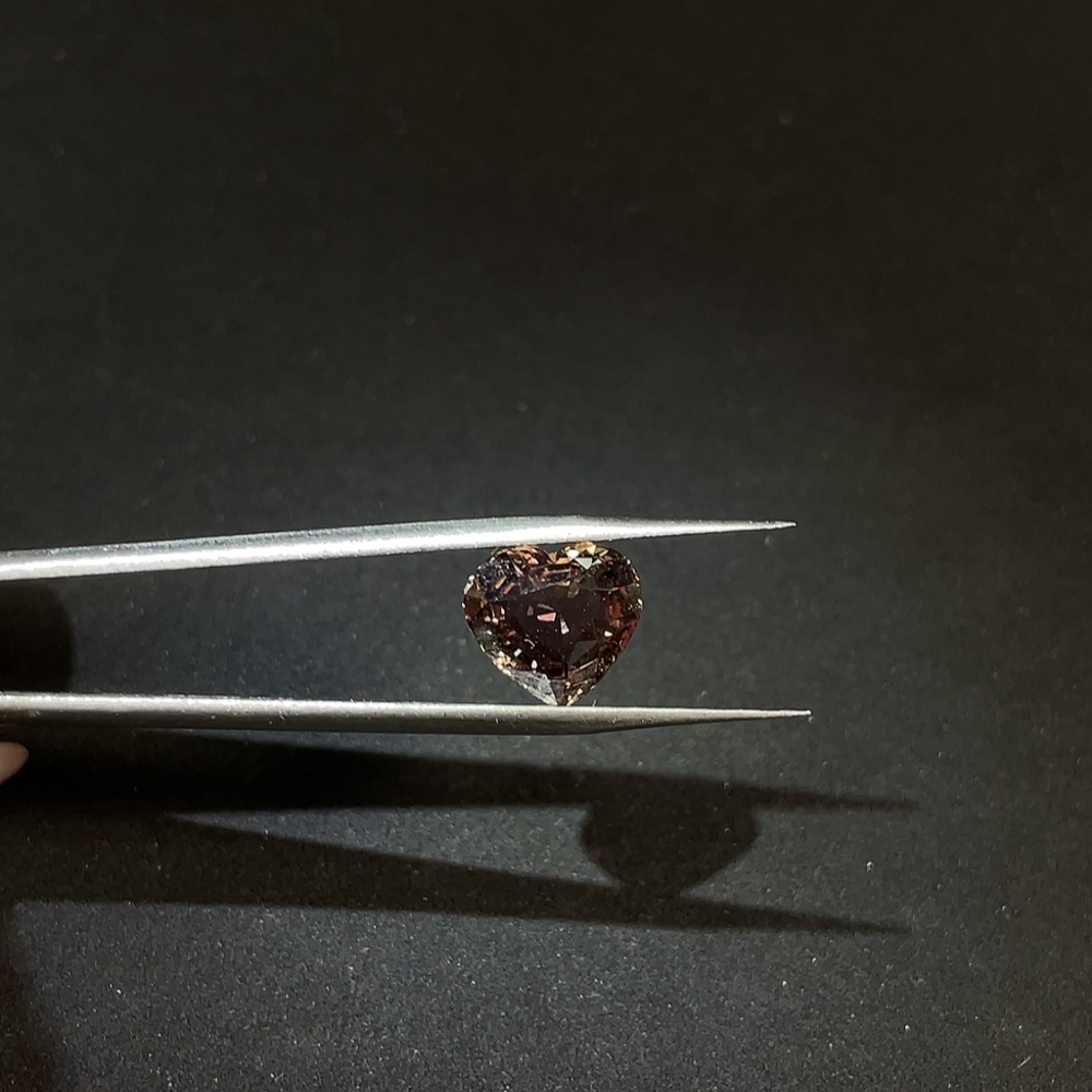 C23615241 Sapphire Loose Stone Color Origin Undetermined Total Weight Approx. 3.61 Carats