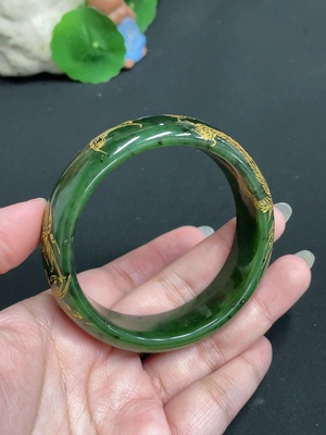H37386739 和田玉碧玉正圈手镯   圈口60   货品总重约80.5g   可见工艺涂层