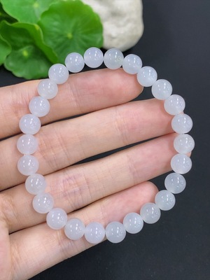 F46555457 翡翠手串 货品总重量约15.9克 卡7.1mm左右