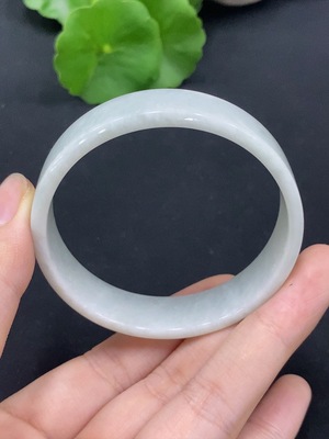 F28202078 翡翠手镯 圈口53.4 货品总重约29.16g