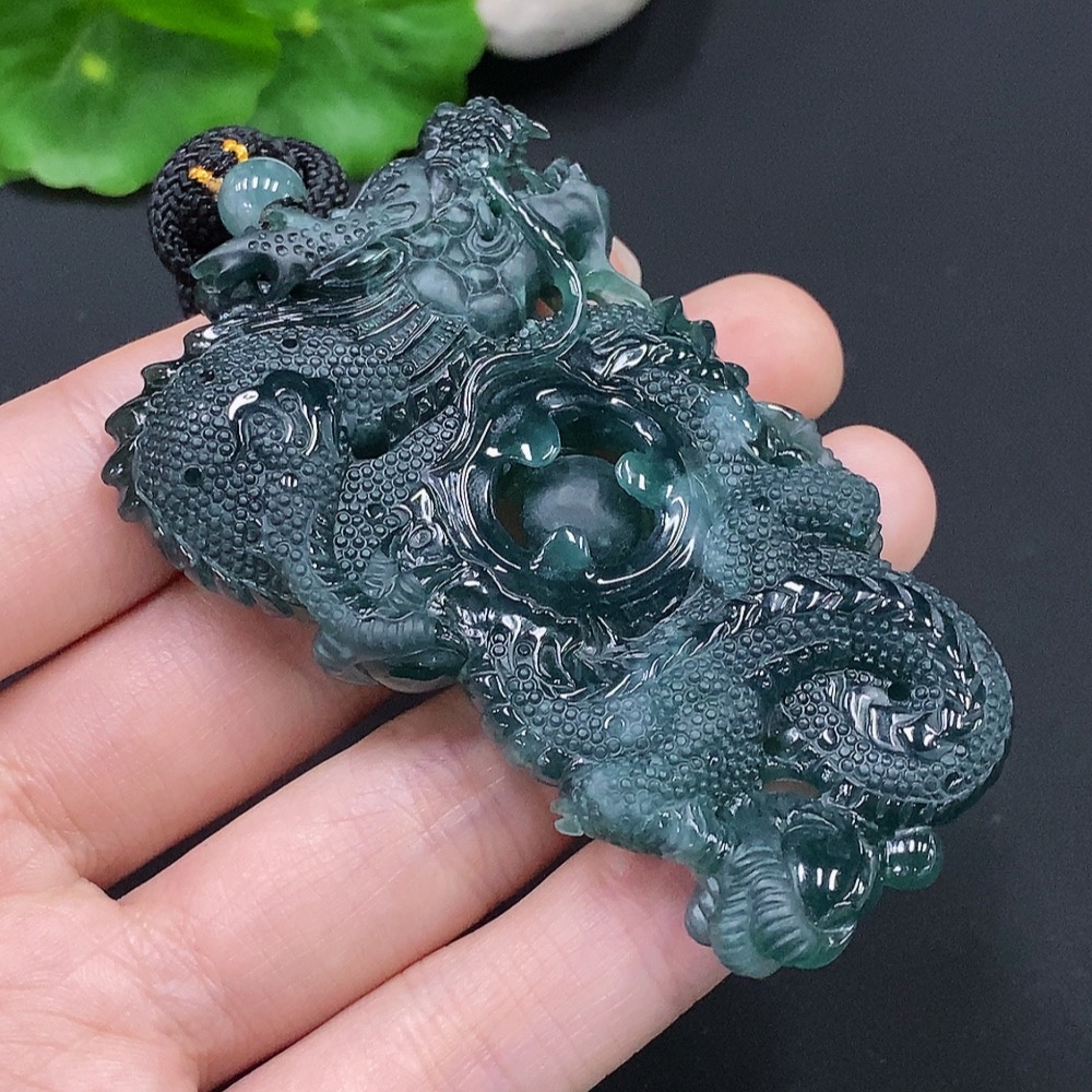 F28242368 Jadeite Dragon Soaring Worldwide Pendant