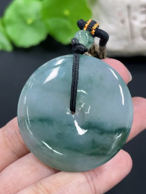 F42952707 翡翠挂件平安扣 货品总约重 含绳23.5g