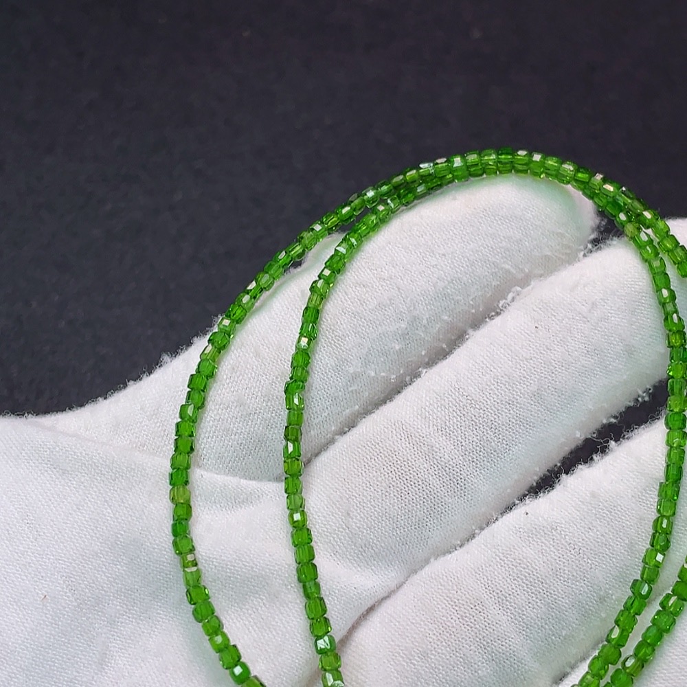 C34039542 Diopside bead necklace non-gold total weight approx. 4.3g size 2mm