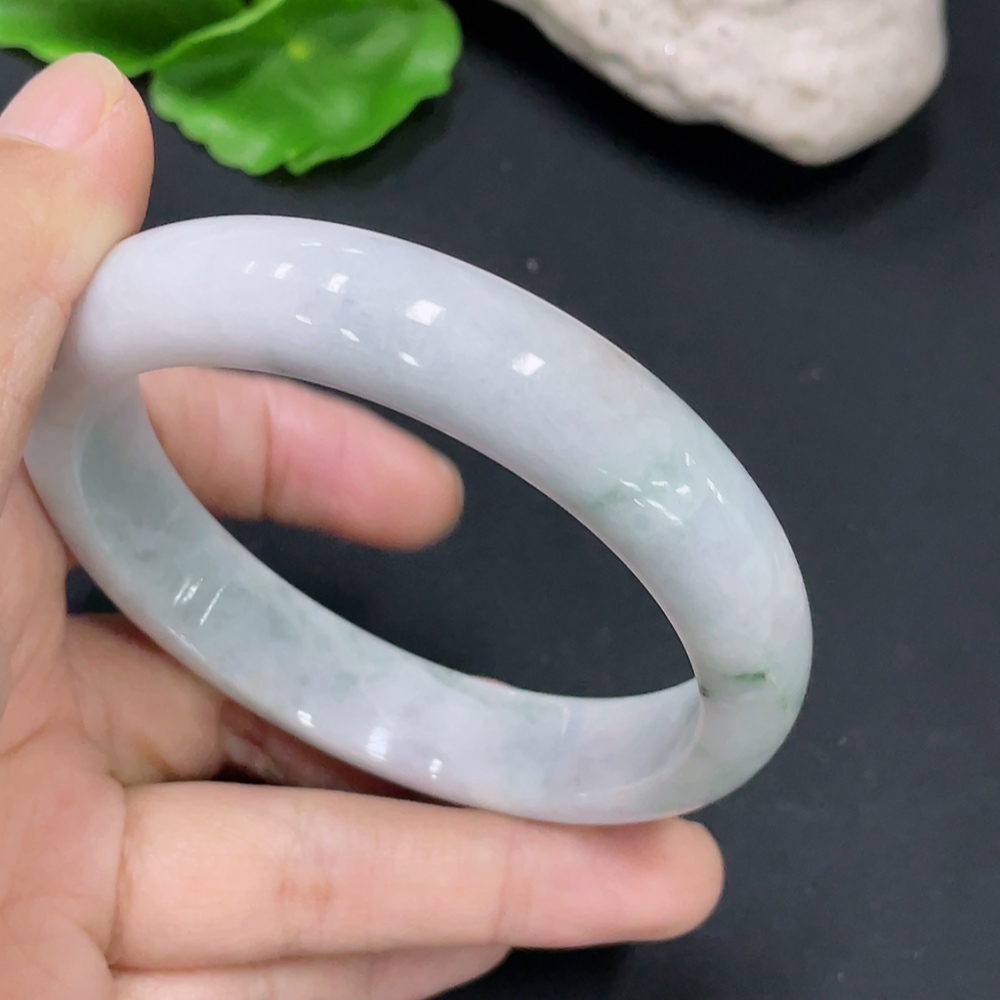 F32696789 Emerald round bracelet