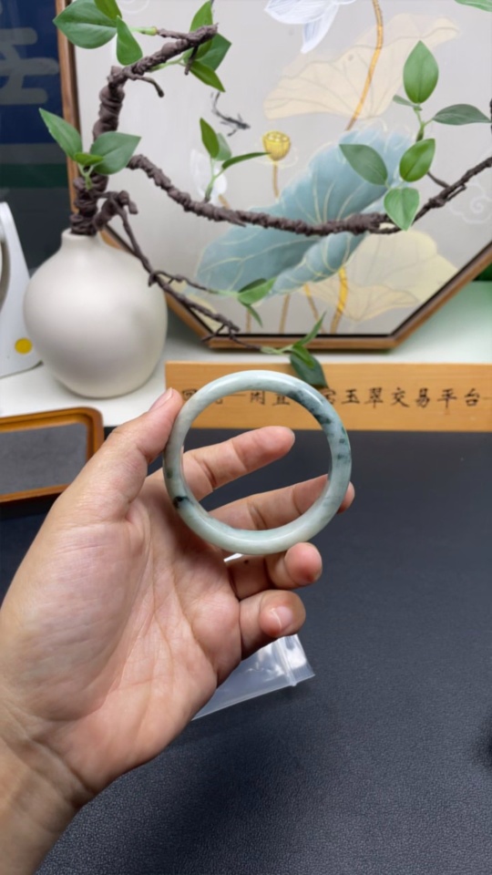 F27115310 Jadeite Regular Bangle, Inner Diameter 53.8, Total Weight Approx. 43.48g