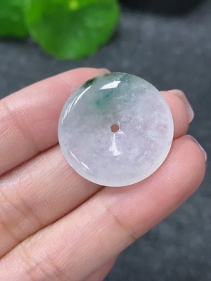 F34999023 Jadeite Pendant Peace Buckle Total Weight Approx. 4.2g