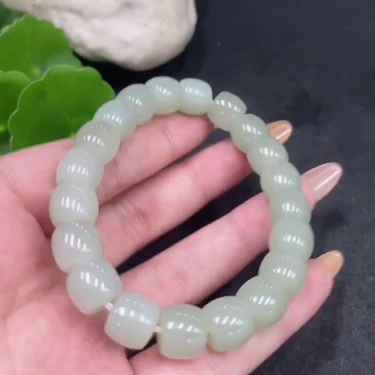 H32752147 Hetian Jade Bracelet, Approx. 10.1mm, Total Weight Approx. 37.4g