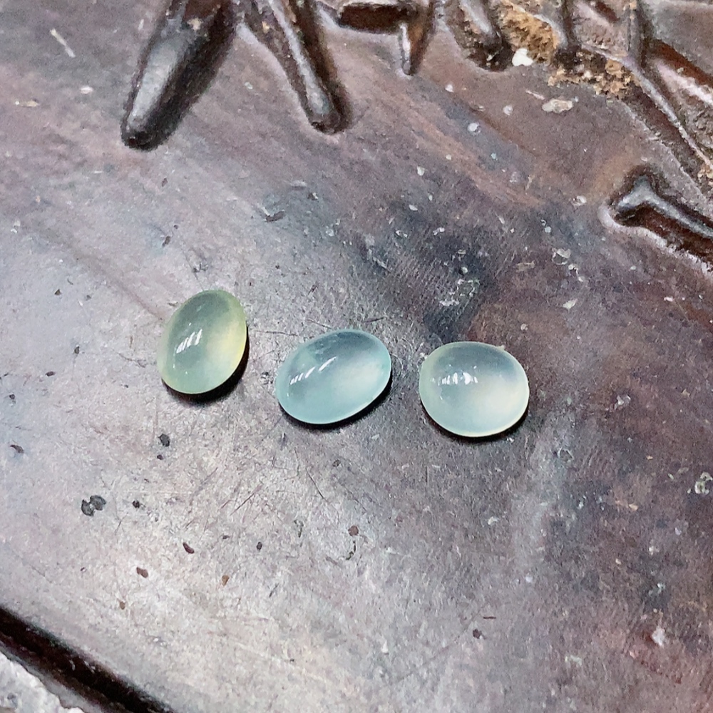 F32733052 Jadeite Cabochon Set