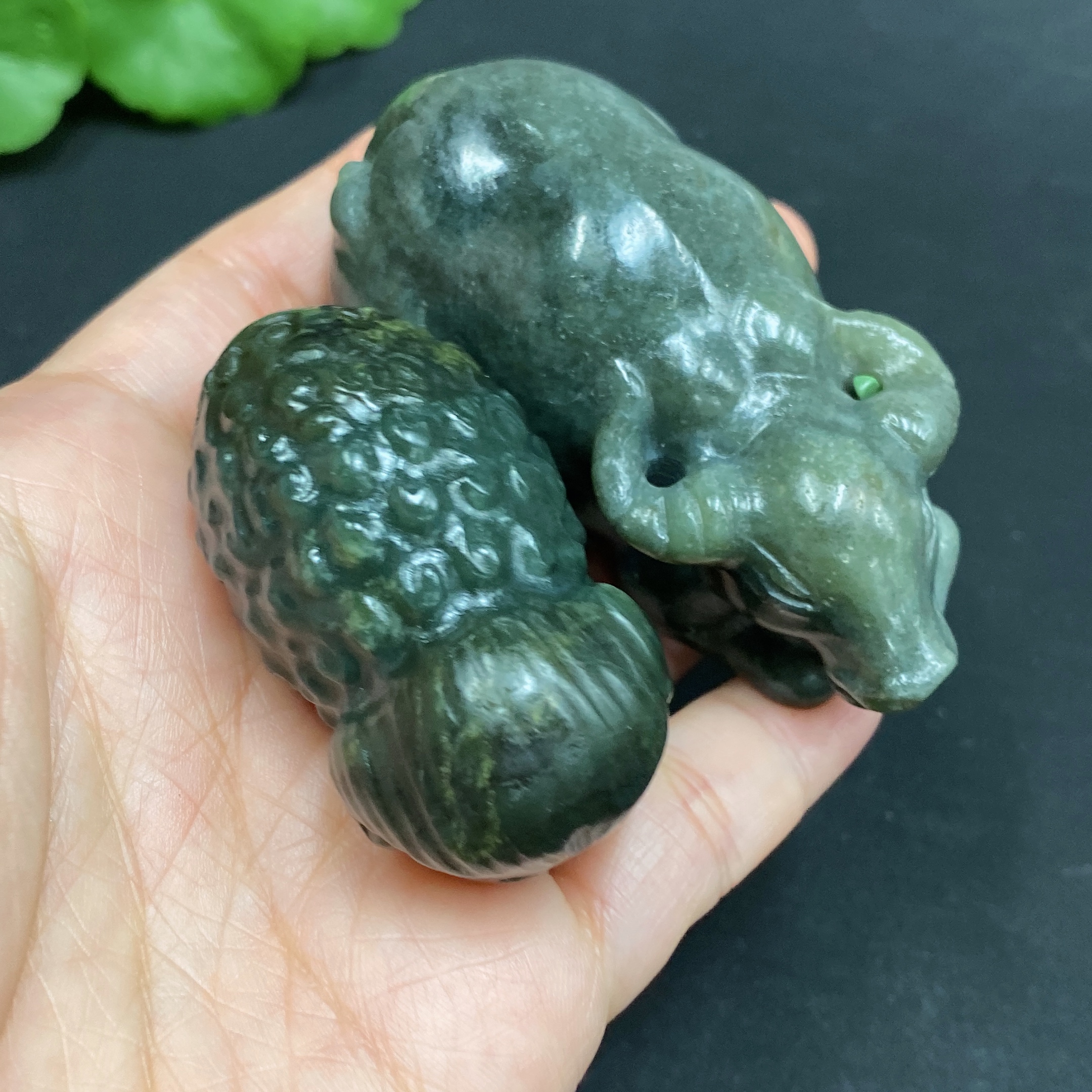 H30546008 Hetian Jade Handheld Piece - Ox - Sheep - Total Weight Approx. 177.3g