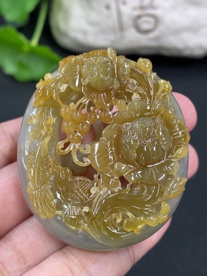 F40786273 翡翠花开富贵挂件 货品总重约44g
