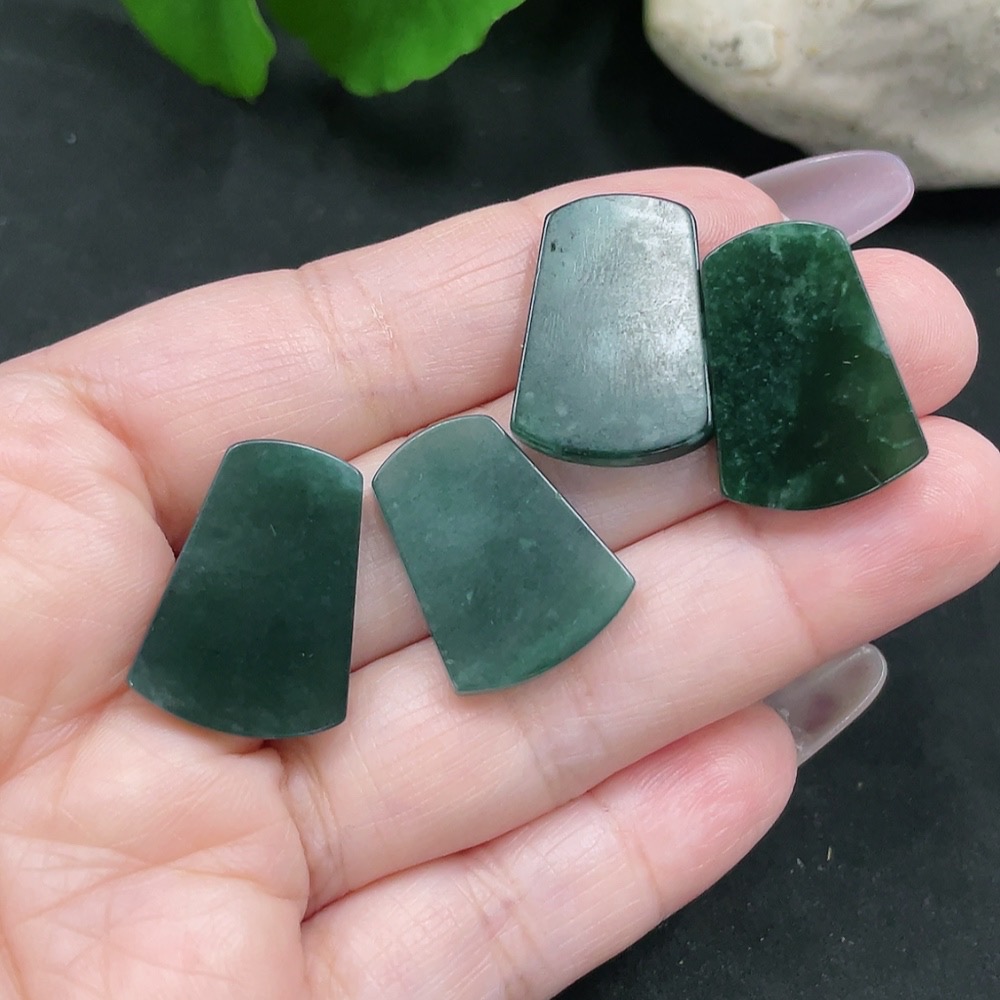 F35128559 Jadeite Plain Pendant Sell as a Lot