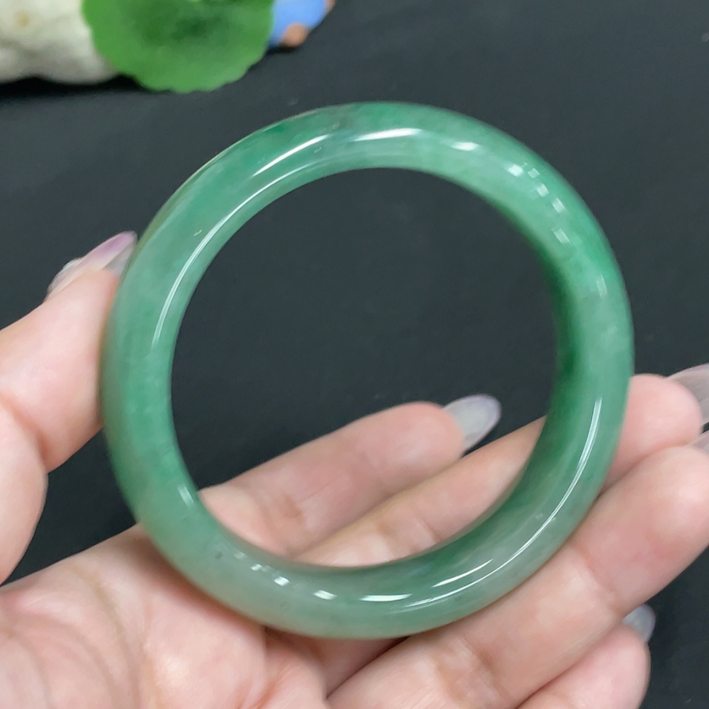 H34955372 African Emerald (Dulong Jade) Regular Bracelet