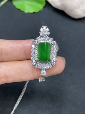 F30563426 Jadeite Inlaid Pendant Non-Gold Total Weight Approx. 6.9g (Incl. Chain)