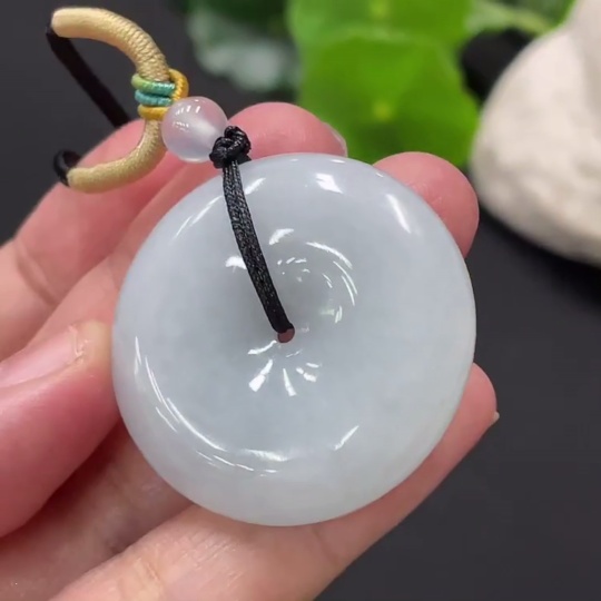 F33837020 Jadeite Pendant Peace Knot Total Weight Approx. 20.73g Including Rope, Beads Non-Grade A