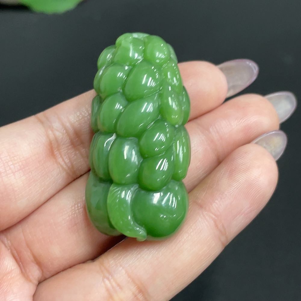 H33931598 Hetian Jade Pendant, Many Children and Much Happiness, Total Weight About 29g