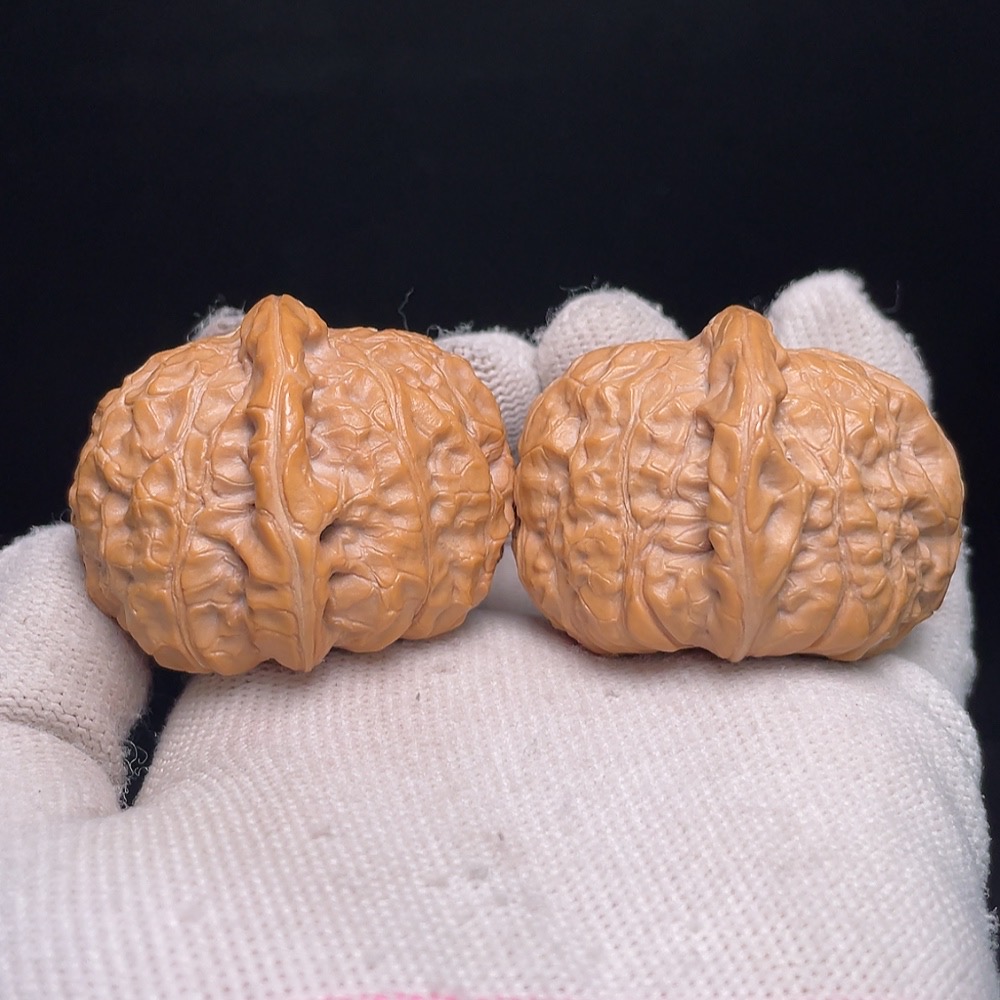 W26986298 Pumpkin-shaped Walnut, total weight approx. 44.3g, size around 42.2mm
