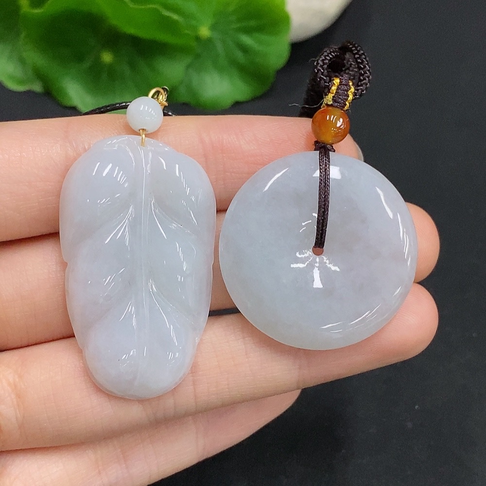 F32807024 One Lot of Jadeite Pendants with Non-Jadeite Beads