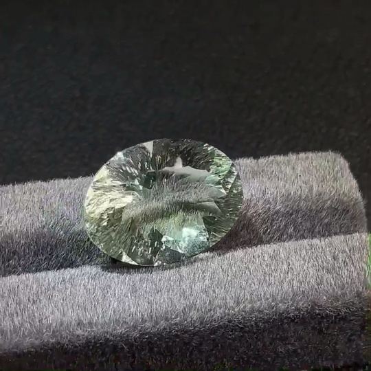 C24797260 Crystal Rough Stone Total Weight Approx. 37.27ct