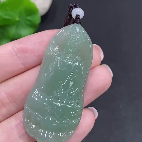 F34060346 Jadeite Guanyin Pendant Total Weight Approx. 17.8g (including rope weight)