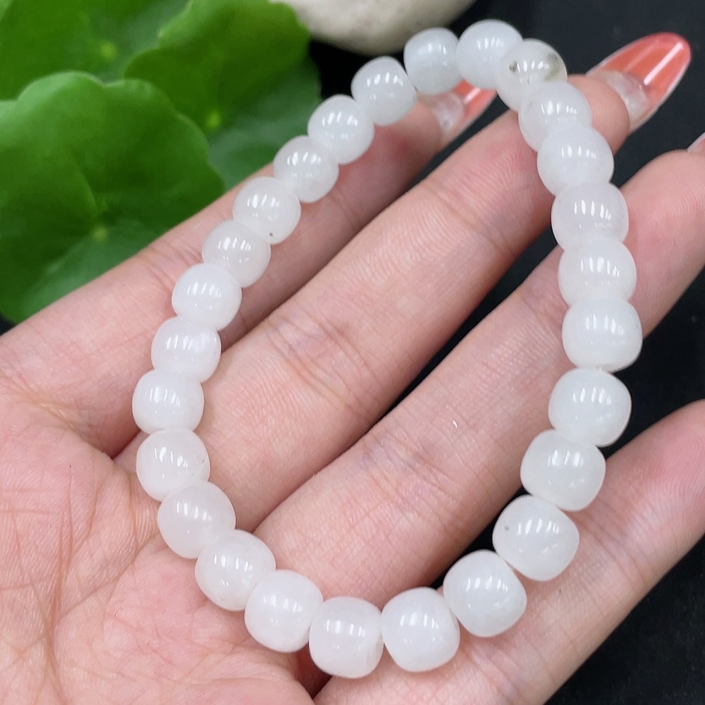H35112080 Hetian Jade Bracelet, Approx. 7.7mm, Total Weight Approx. 19.8g, Contains Other Mineral Components