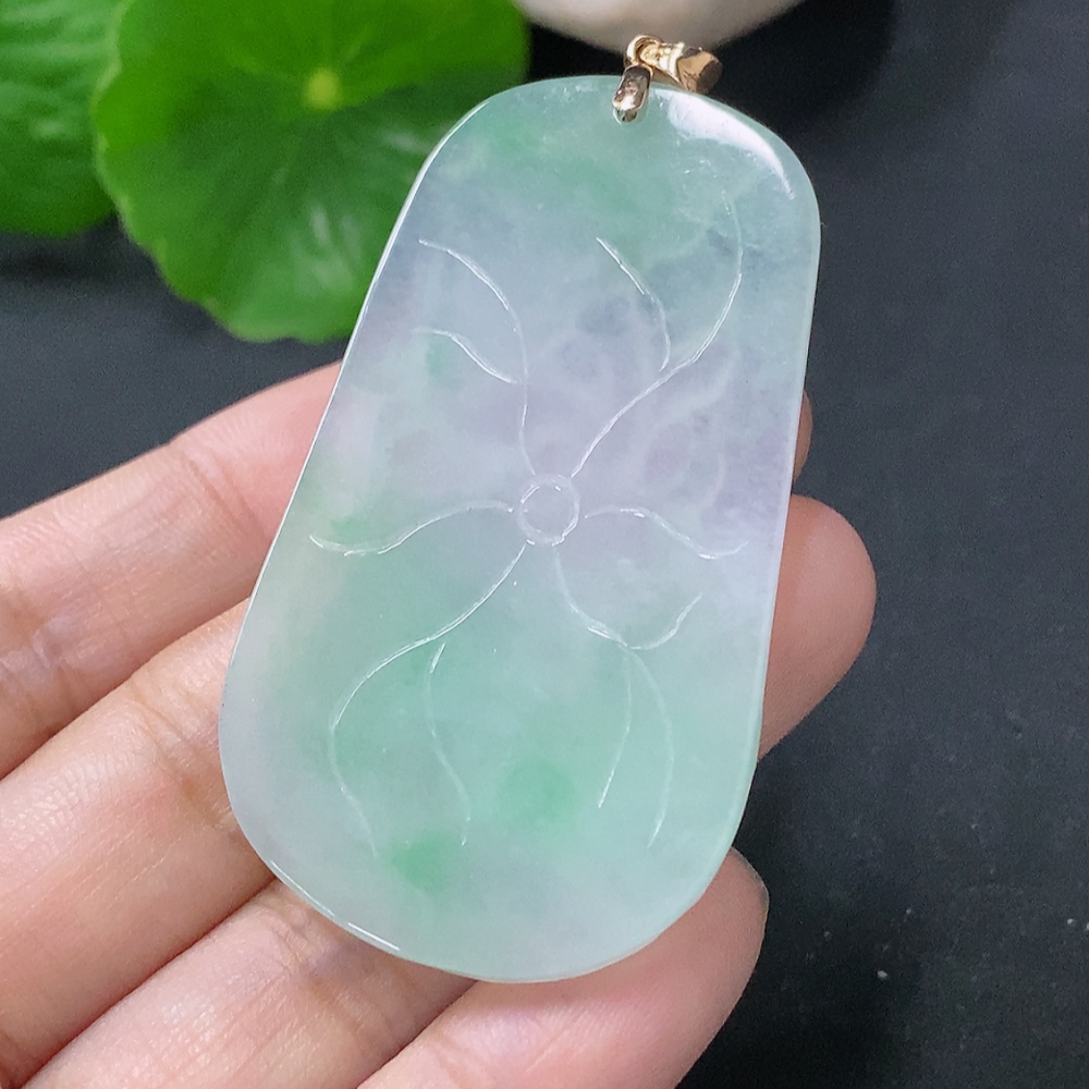 F33849178 Jadeite Pendant Abundance Year after Year 18k Total Weight Approx. 15.7g