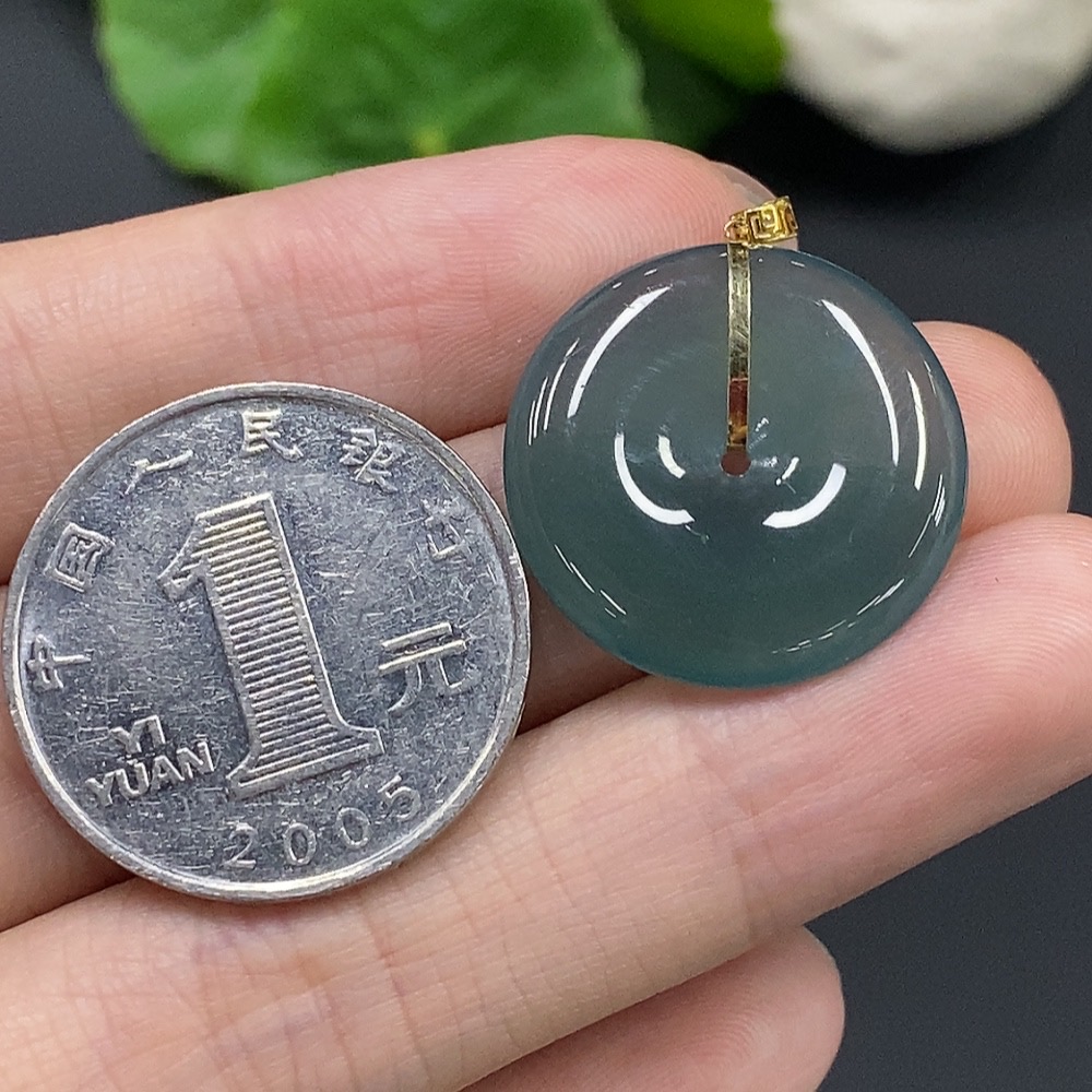 F17892938 Jadeite Safety Buckle with 18k Gold Clasp, Total Weight 4.271g