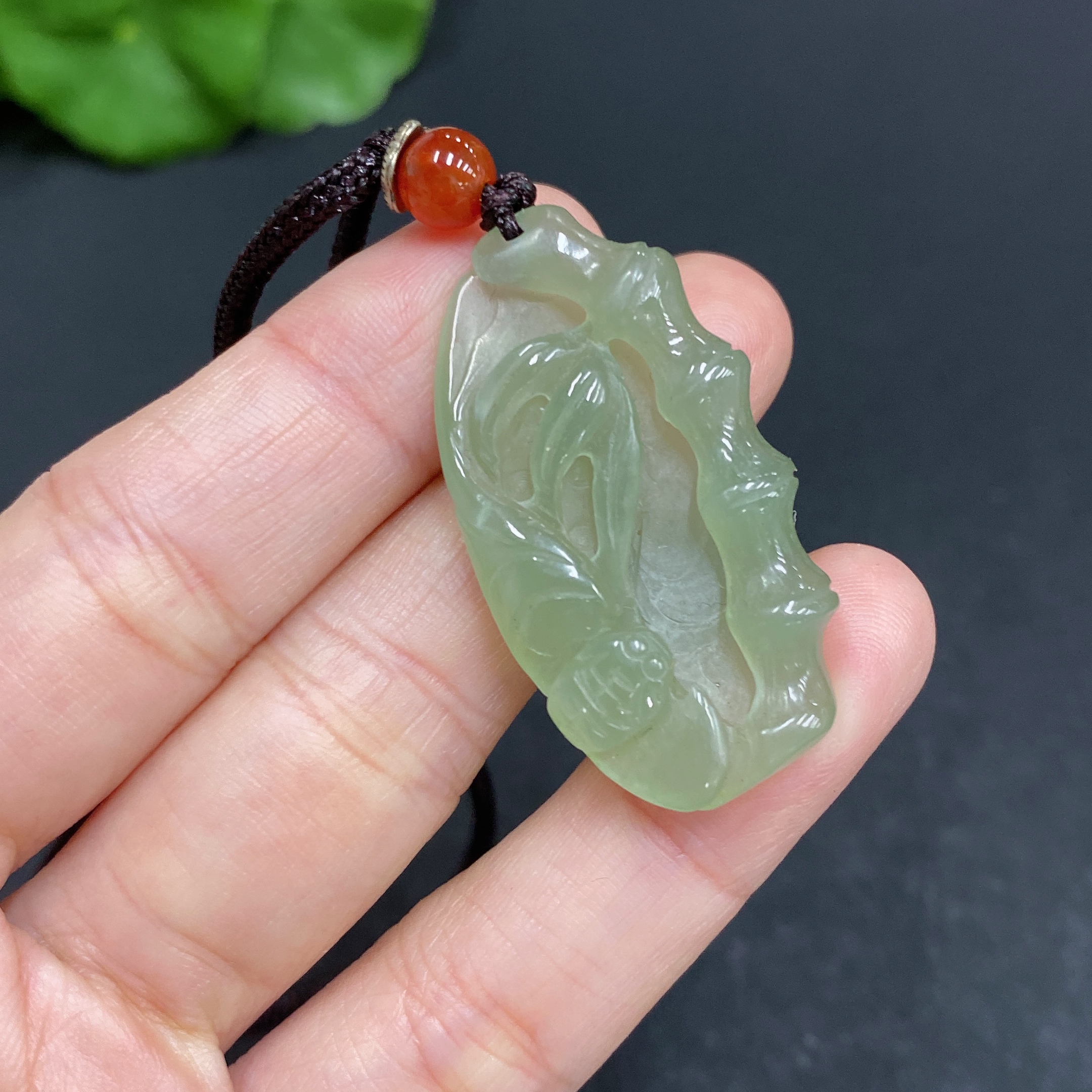 H33860104 Hetian Jade Pendant Bamboo Joint