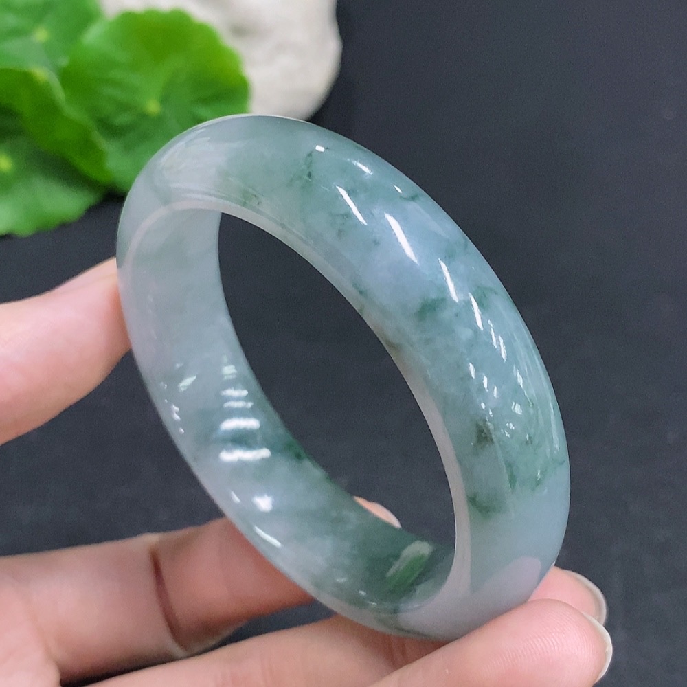 F33940425 Jadeite Round Bangle, Total Weight Approximately 56g, Size 51