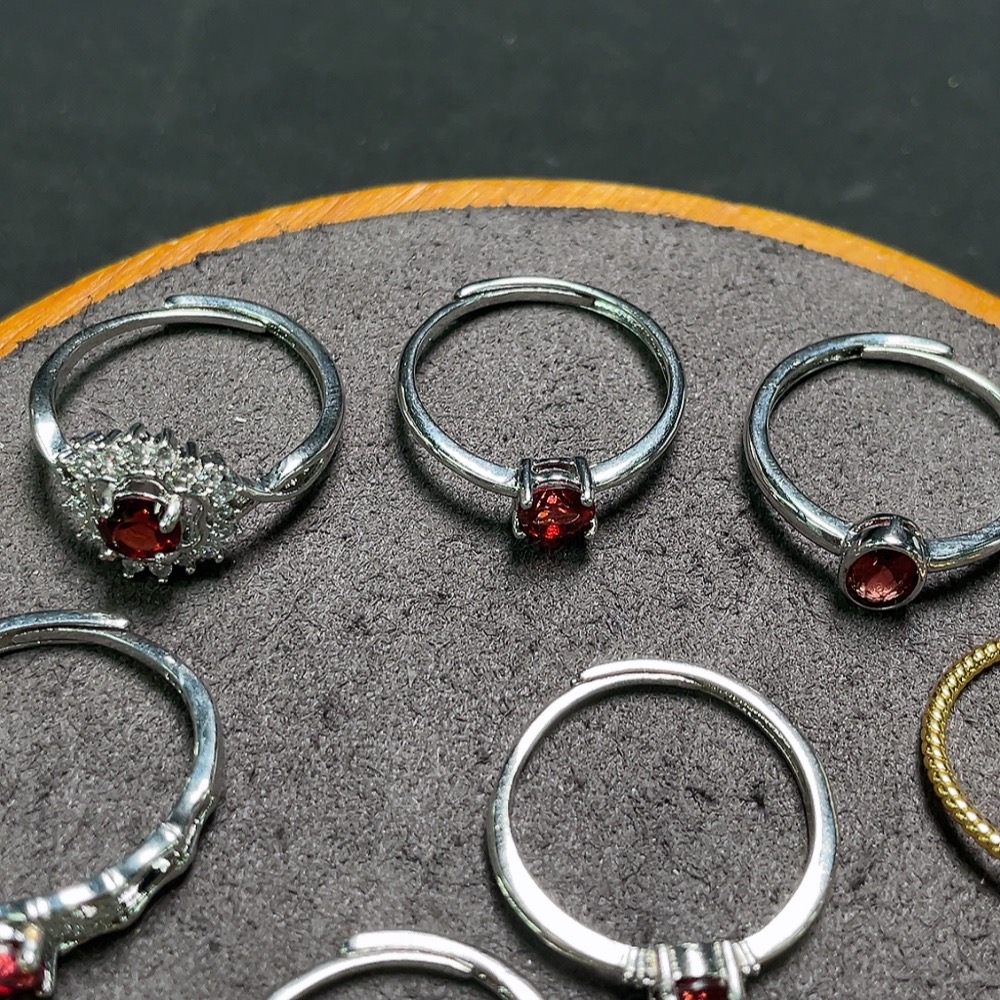 C34994713 Garnet Ring Non-Gold Adjustable Total Weight Approx. 16.2g Sell as a Lot