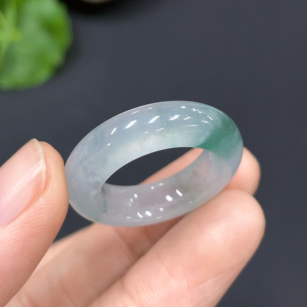F24729171 Jadeite Ring Size 11 Total Weight Approx. 5.18g